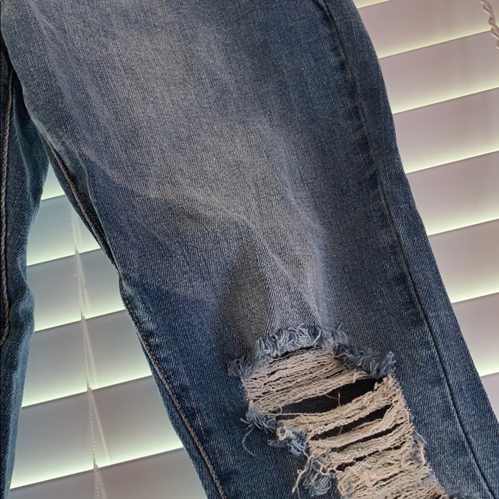 Jeans - Picture 2 of 4
